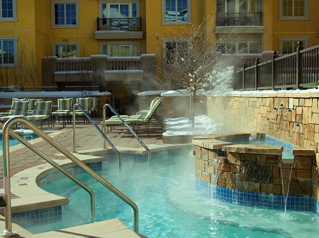Legendary Lodging At The Ritz Vail Facilidades foto